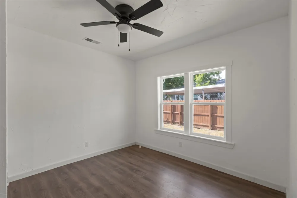1212 Earl Street Commerce, TX 75428