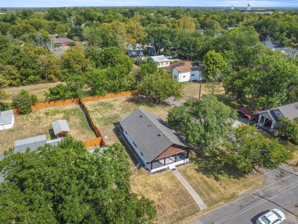 1212 Earl Street Commerce, TX 75428