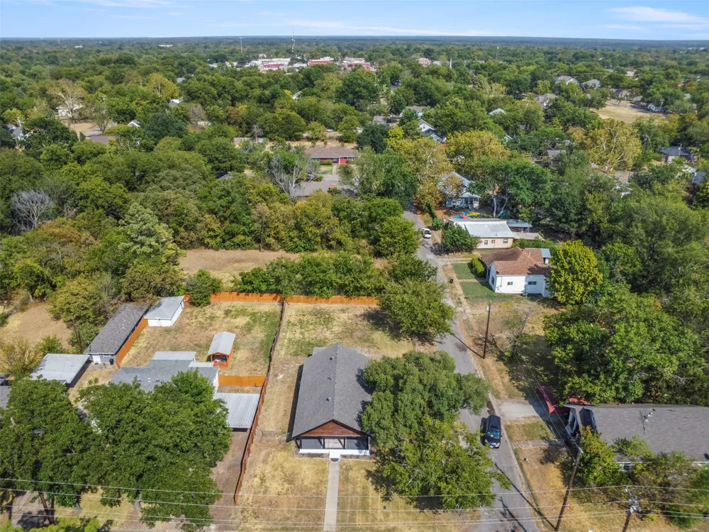 1212 Earl Street Commerce, TX 75428