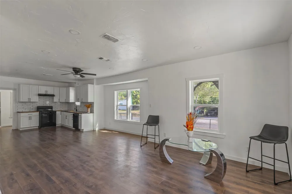 1212 Earl Street Commerce, TX 75428