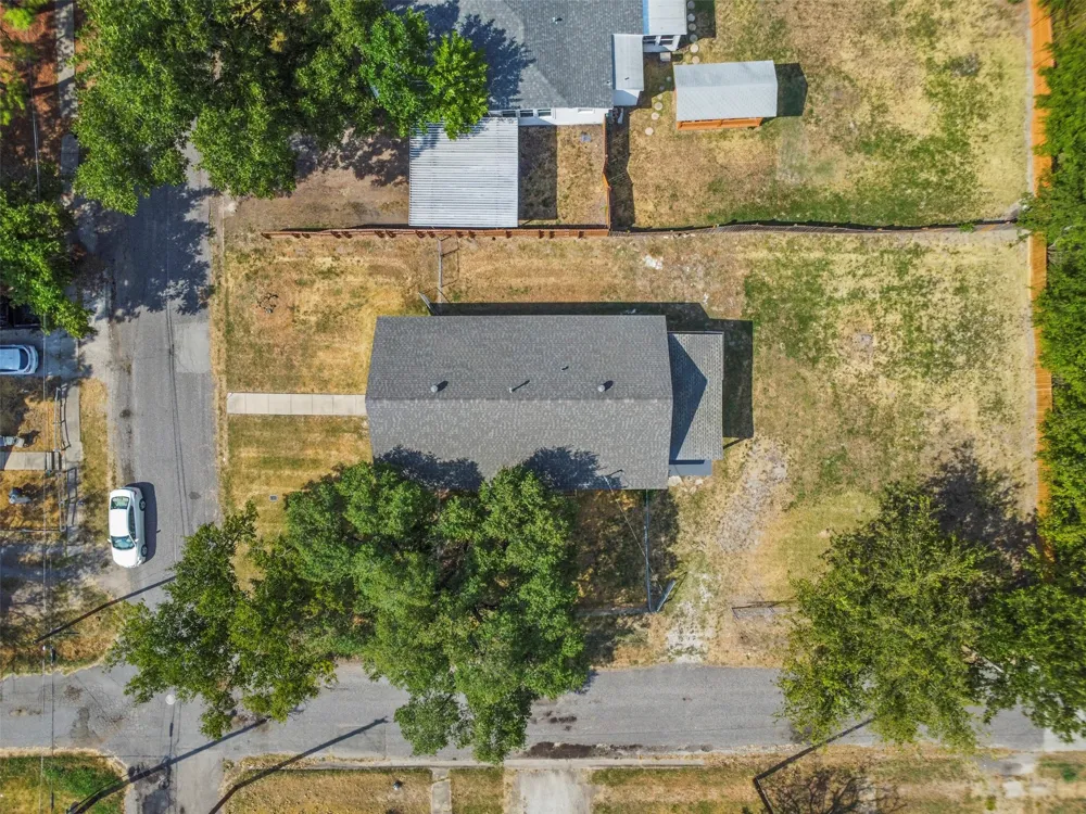 1212 Earl Street Commerce, TX 75428