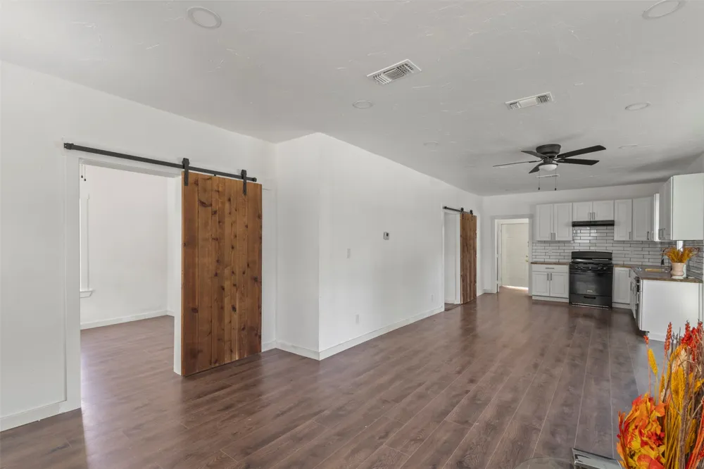 1212 Earl Street Commerce, TX 75428