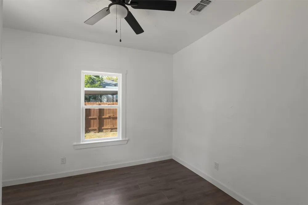 1212 Earl Street Commerce, TX 75428