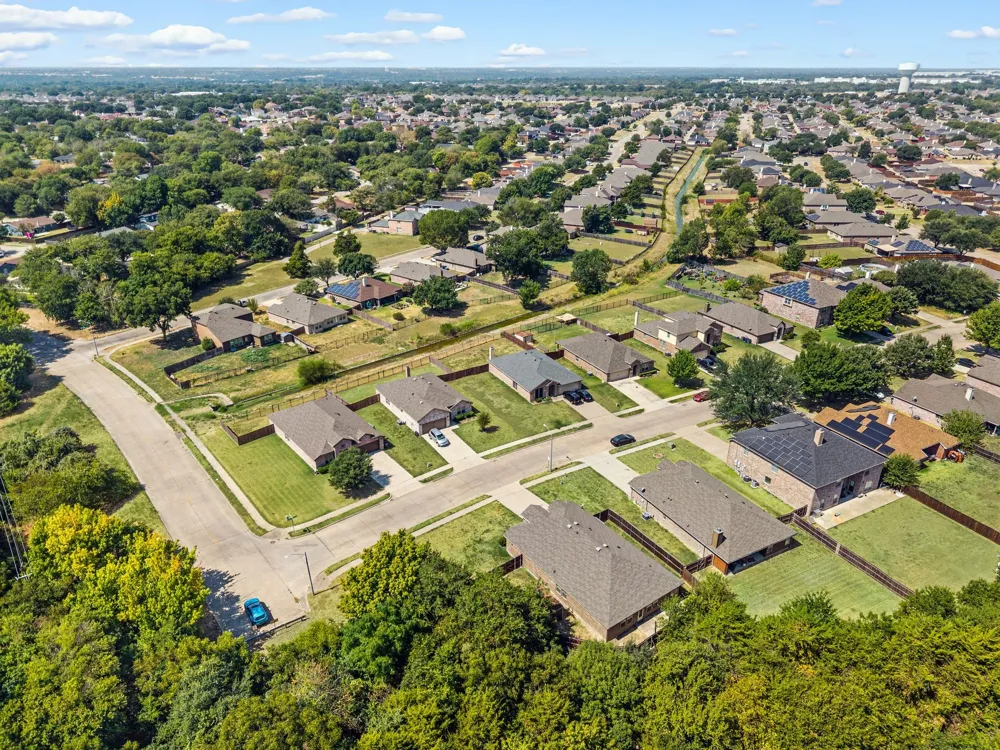 1800 Kings Cross Drive Lancaster, TX 75134