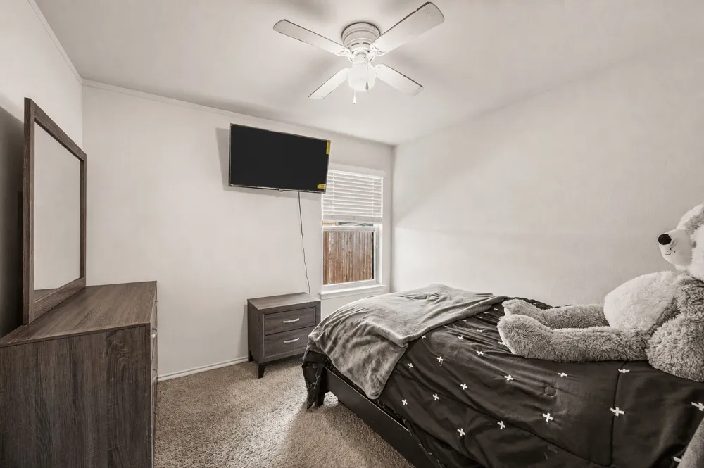 1800 Kings Cross Drive Lancaster, TX 75134