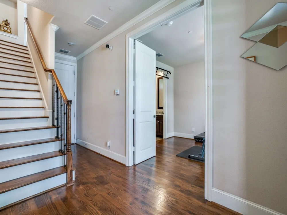 2113 Minehampton Lane Dallas, TX 75201