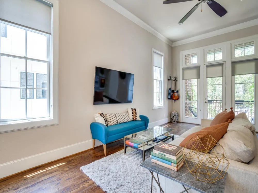 2113 Minehampton Lane Dallas, TX 75201