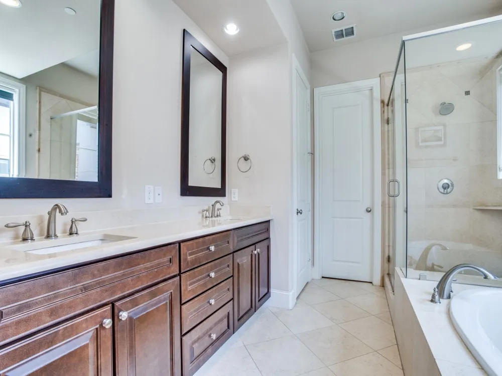 2113 Minehampton Lane Dallas, TX 75201