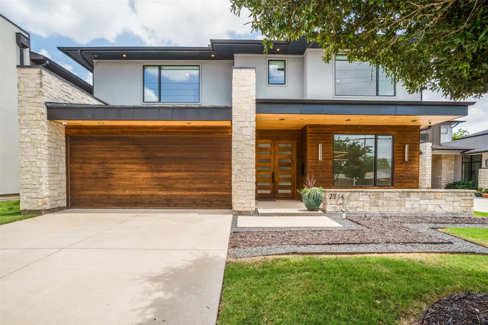 7714 Roper Street Dallas, TX 75209