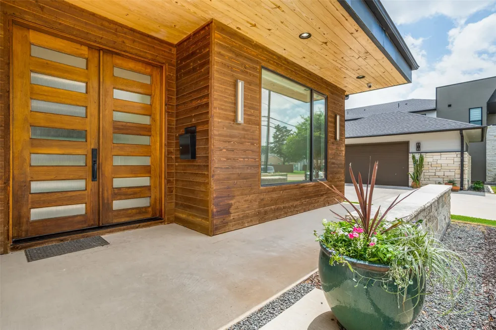 7714 Roper Street Dallas, TX 75209