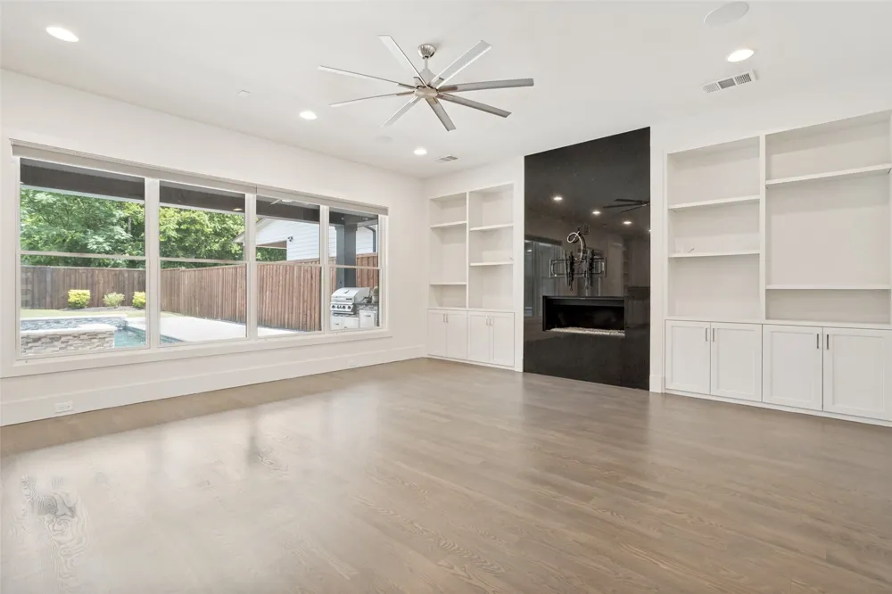 7714 Roper Street Dallas, TX 75209