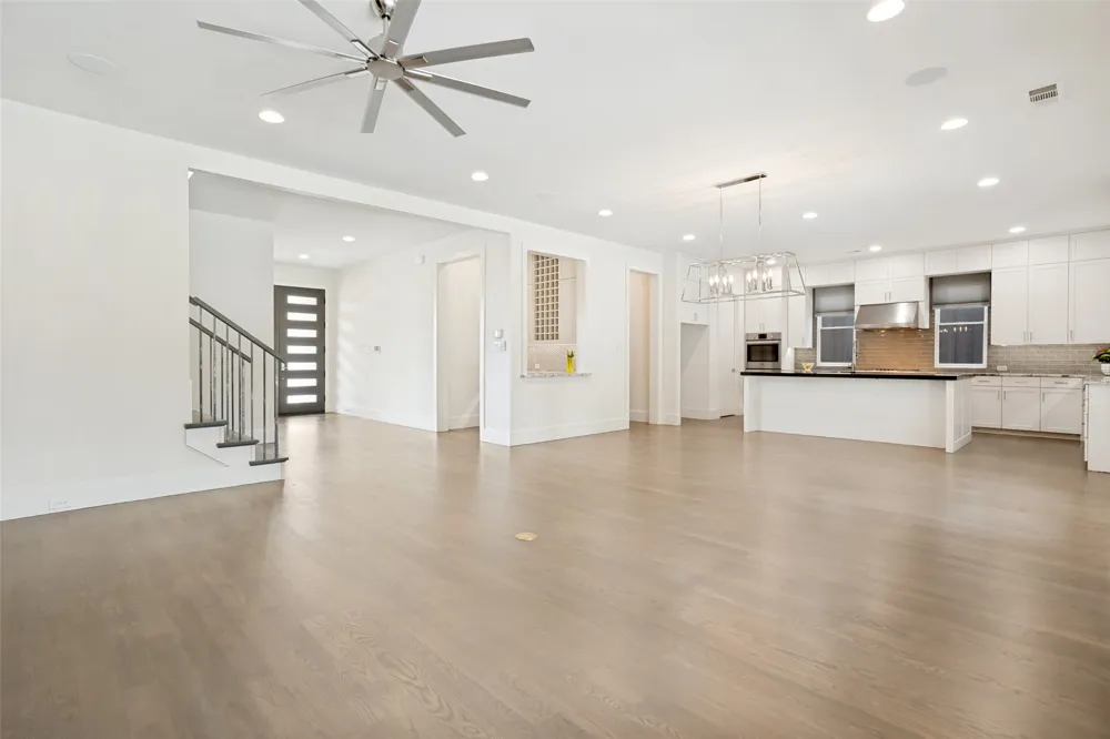 7714 Roper Street Dallas, TX 75209