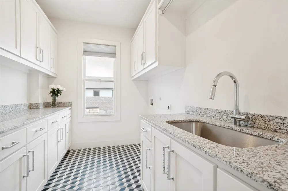 7714 Roper Street Dallas, TX 75209