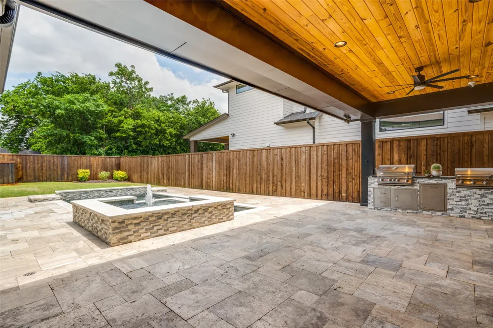7714 Roper Street Dallas, TX 75209