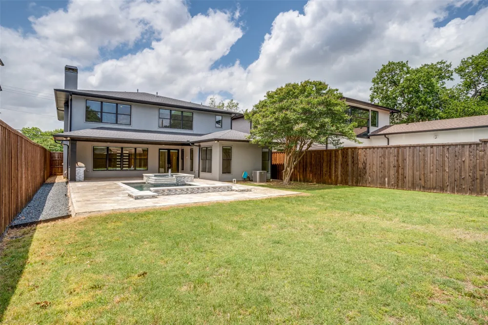 7714 Roper Street Dallas, TX 75209
