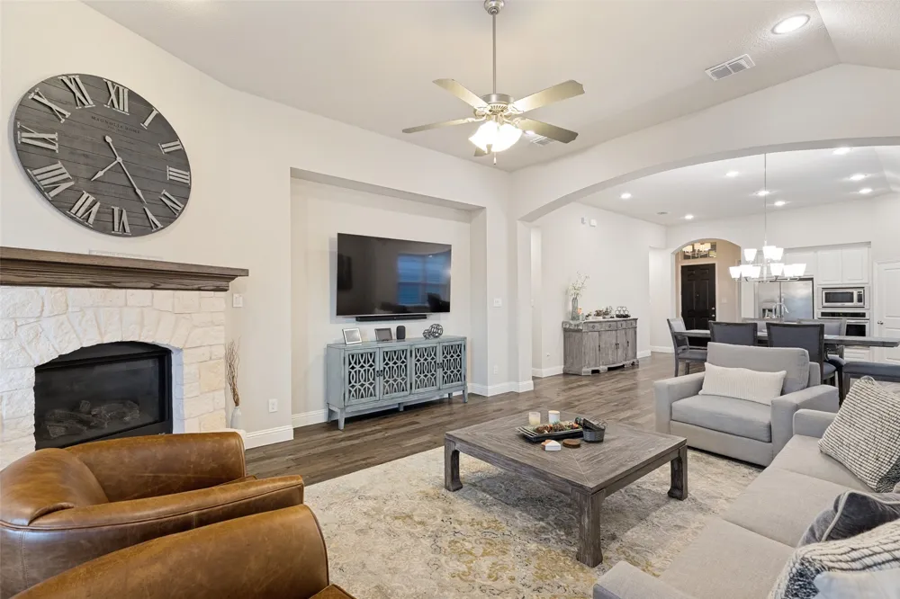 509 Lake Livingston Trail McKinney, TX 75071