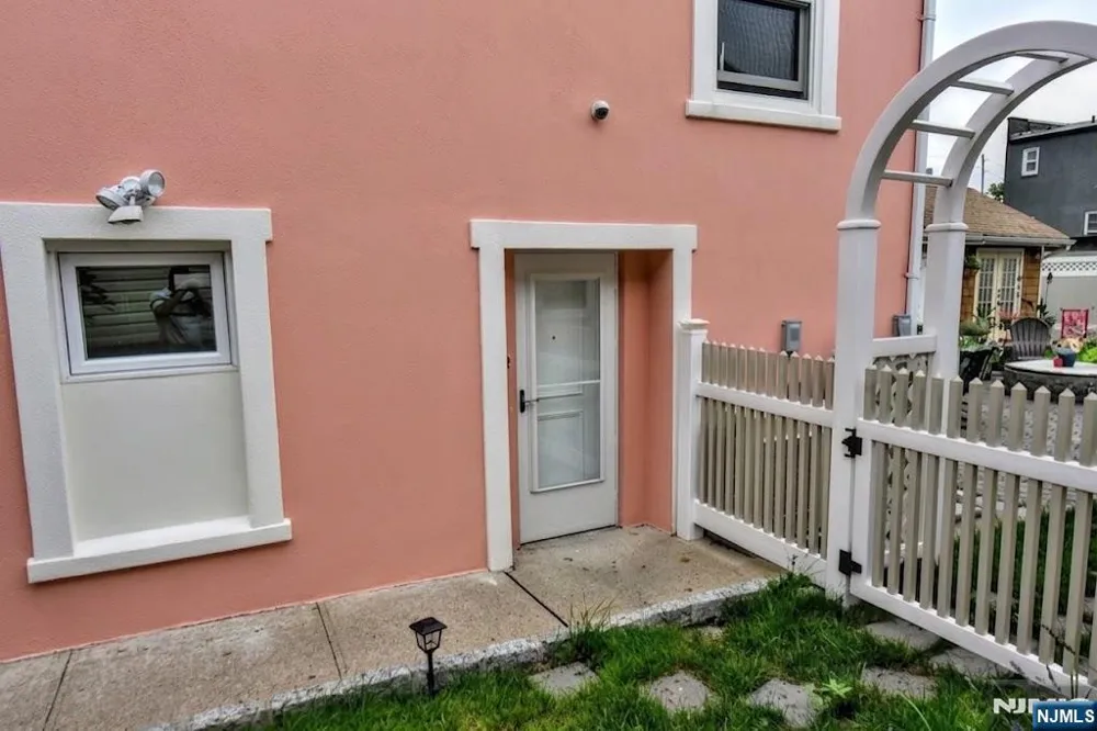 112 Pink Street Hackensack, NJ 07601