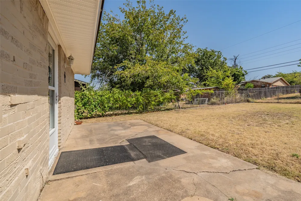 4120 Church Drive Lake Worth, TX 76135