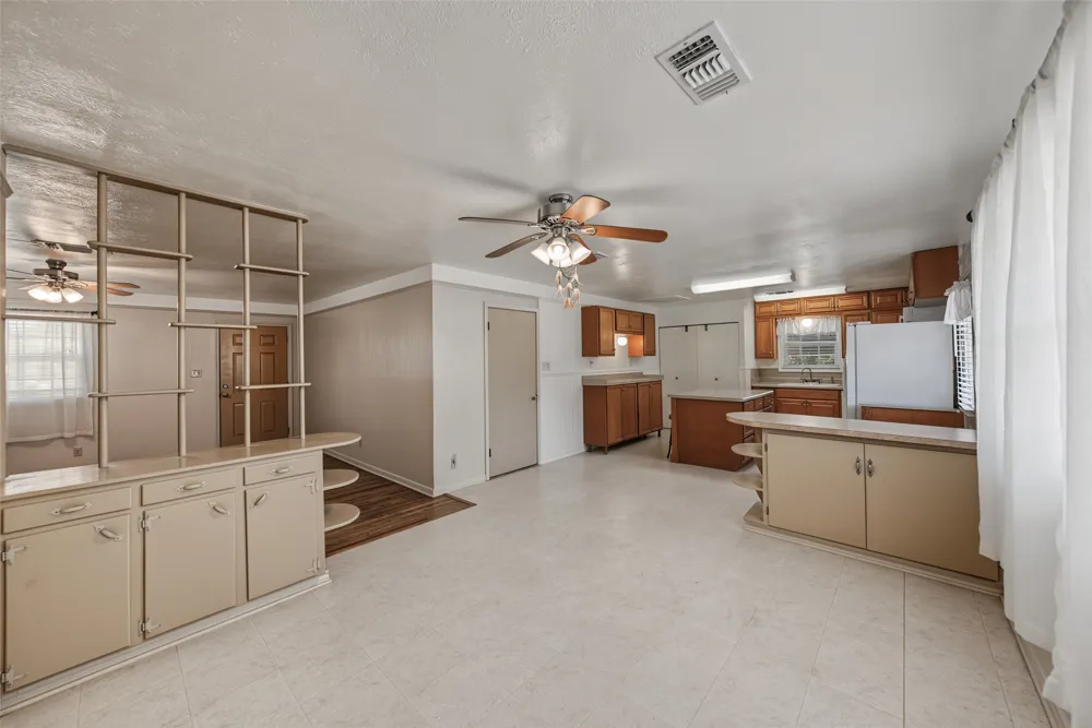 4120 Church Drive Lake Worth, TX 76135