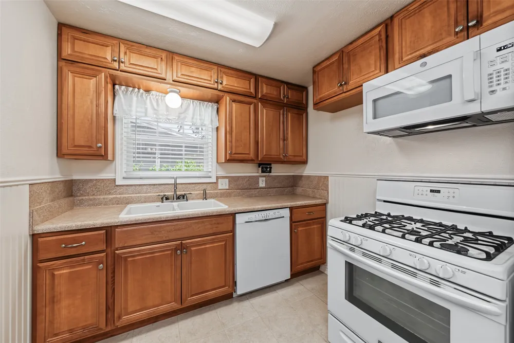 4120 Church Drive Lake Worth, TX 76135