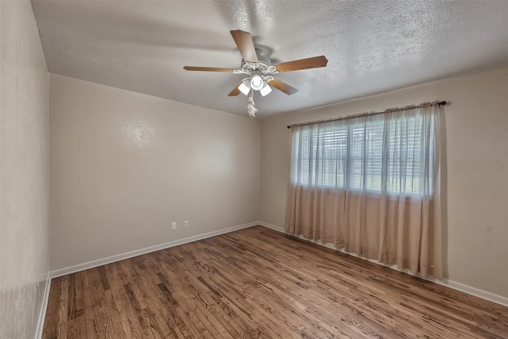 4120 Church Drive Lake Worth, TX 76135
