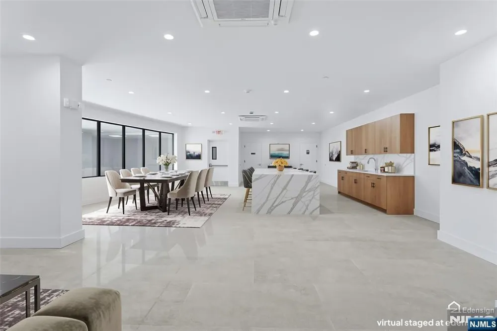 129 69th Guttenberg, NJ 07093