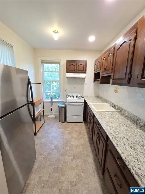 505 Hoboken Road B Carlstadt, NJ 07072
