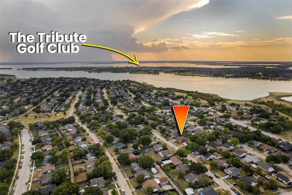 4232 Caldwell Avenue The Colony, TX 75056