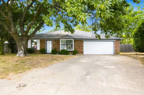 6400 Twin Spruce Court