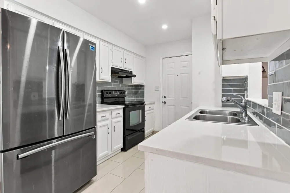 6400 Twin Spruce Court Arlington, TX 76018
