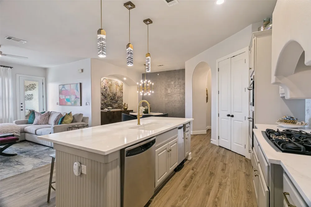 610 Via Ravello #406 Irving, TX 75039