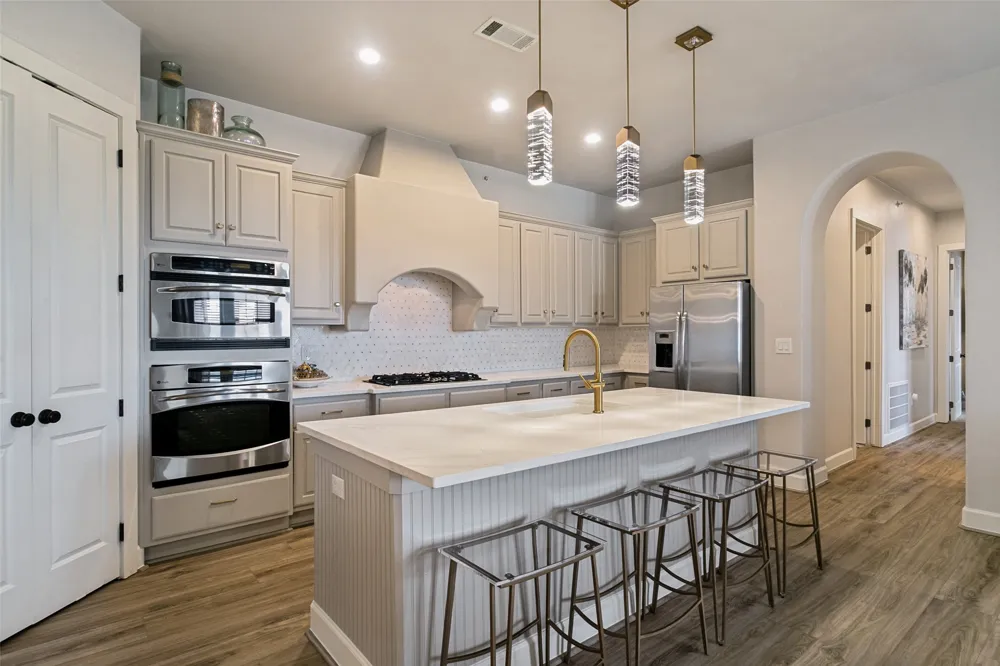 610 Via Ravello #406 Irving, TX 75039