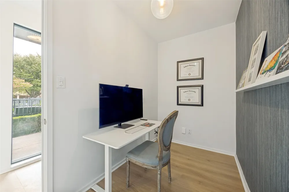 6100 Hudson Street #2 Dallas, TX 75206
