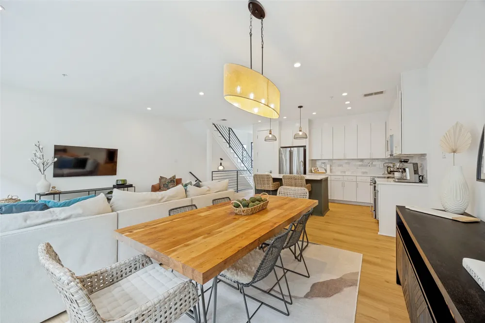 6100 Hudson Street #2 Dallas, TX 75206