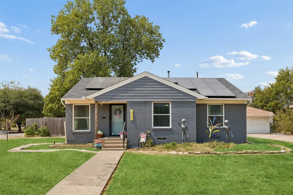 2905 Highwood Drive Dallas, TX 75228