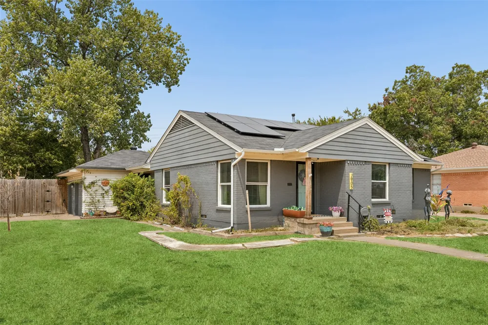 2905 Highwood Drive Dallas, TX 75228