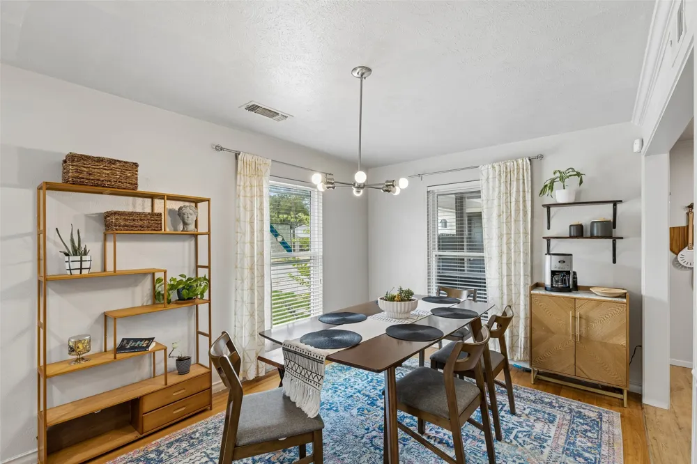 2905 Highwood Drive Dallas, TX 75228