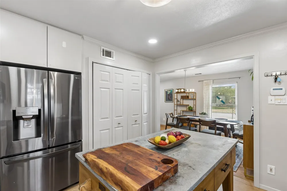 2905 Highwood Drive Dallas, TX 75228