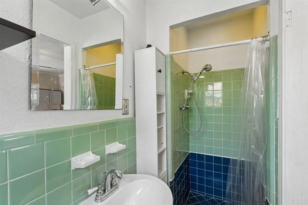 2905 Highwood Drive Dallas, TX 75228
