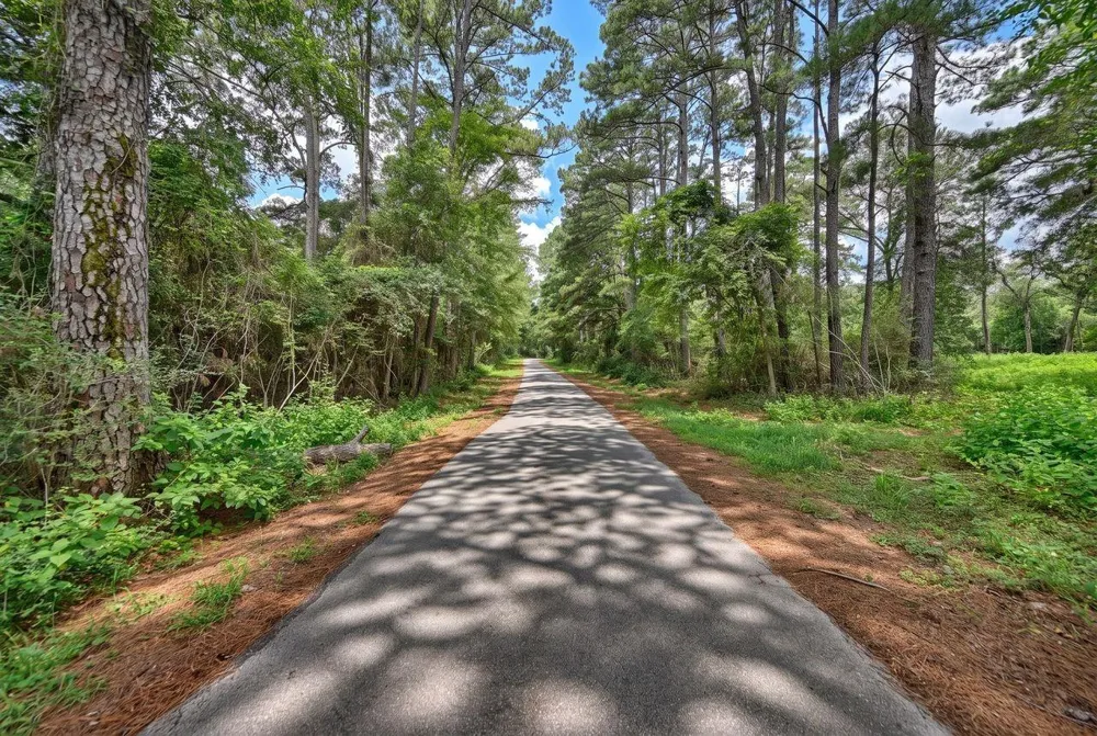 3340 County Road 325 Navasota, TX 77868