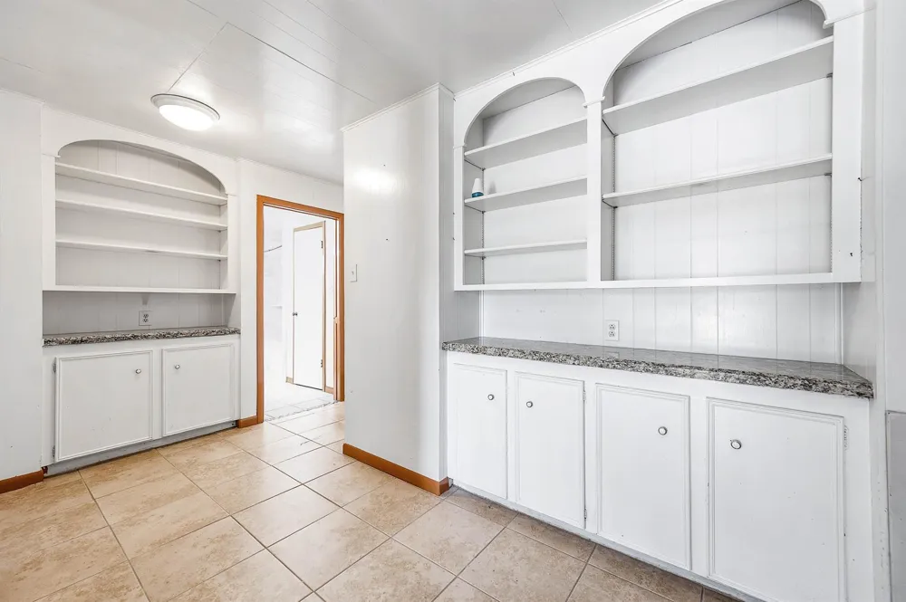 5813 Russell Lane Baytown, TX 77521