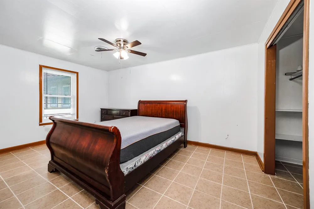 5813 Russell Lane Baytown, TX 77521