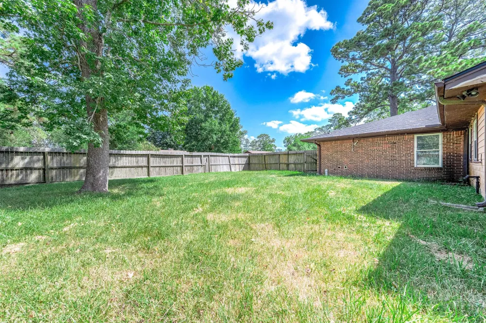 5813 Russell Lane Baytown, TX 77521