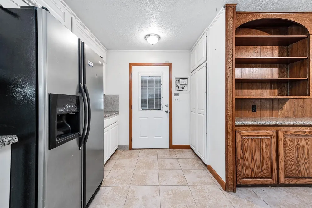 5813 Russell Lane Baytown, TX 77521