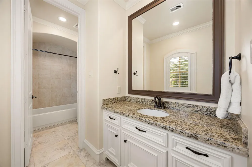 13310 Apple Tree Road Houston, TX 77079