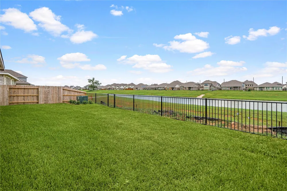 2615 Clapbread Lane Rosenberg, TX 77471