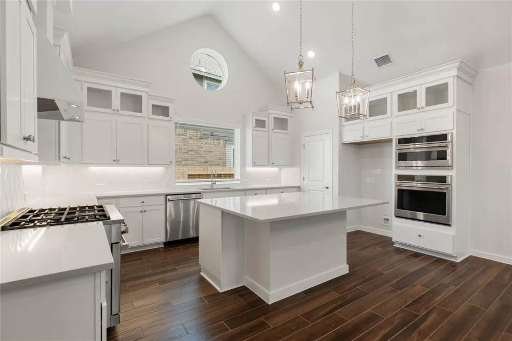 2615 Clapbread Lane Rosenberg, TX 77471