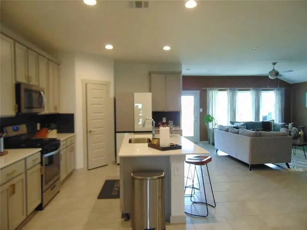 2417 Mar Vista Lane Texas City, TX 77568