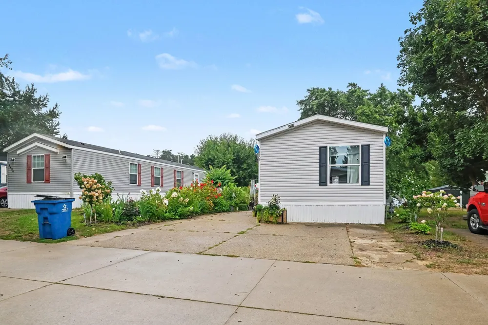 14504 Winding Creek Lane West Olive, MI 49460