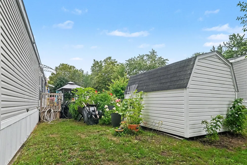 14504 Winding Creek Lane West Olive, MI 49460